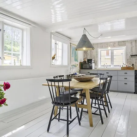 Holiday home Frederikke - 300m From The Sea By Interhome *