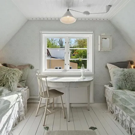 Frederikke - 300m From The Sea By Interhome Gudhjem